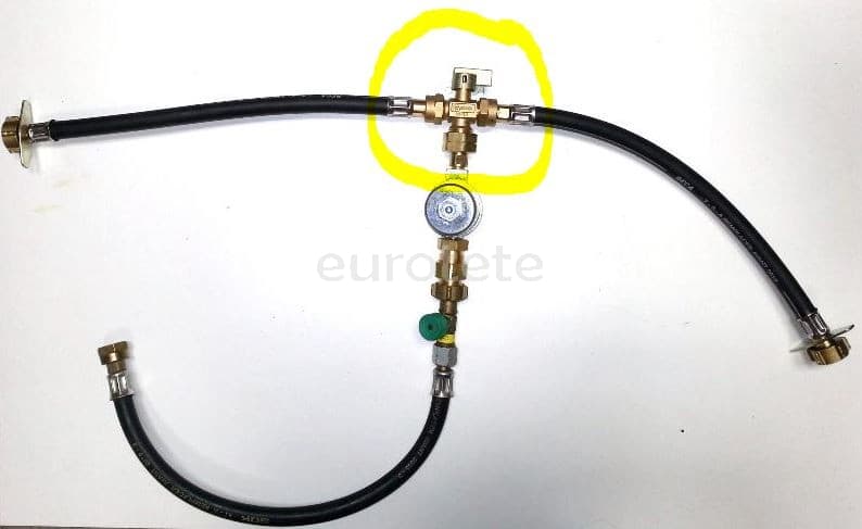 Valvula desviadora manual de 2 botellas de butano y propano 1